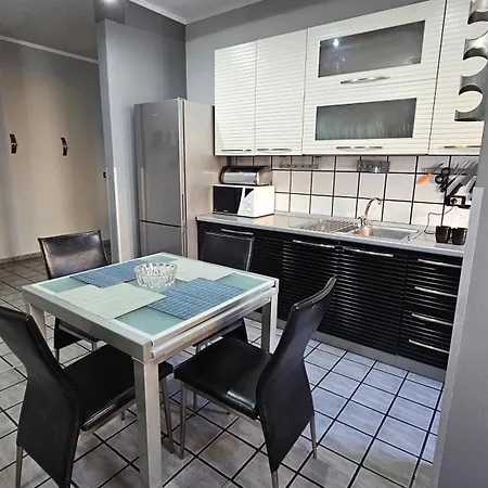 Mani's Family Apartment